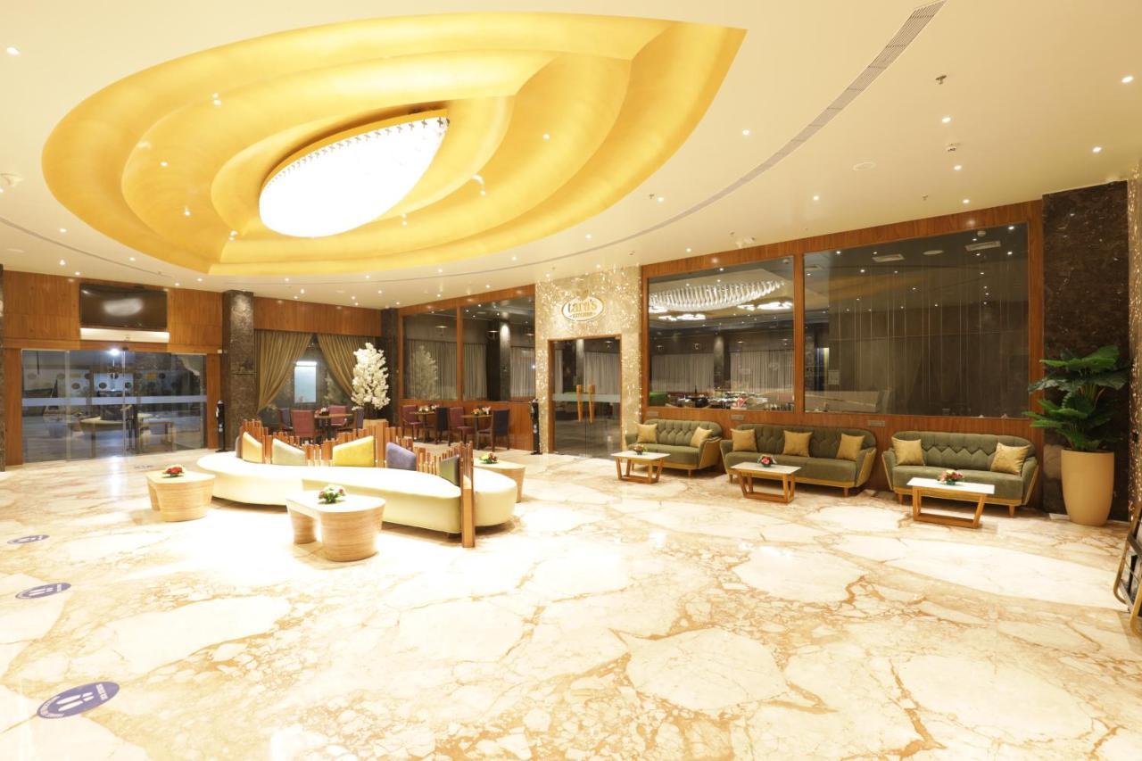 Hotel Tara Suns Vadodara Exterior foto