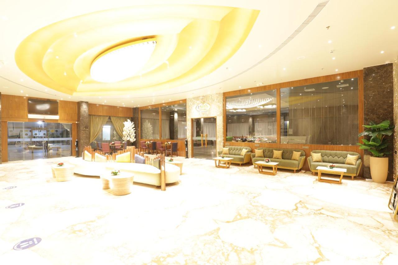 Hotel Tara Suns Vadodara Exterior foto